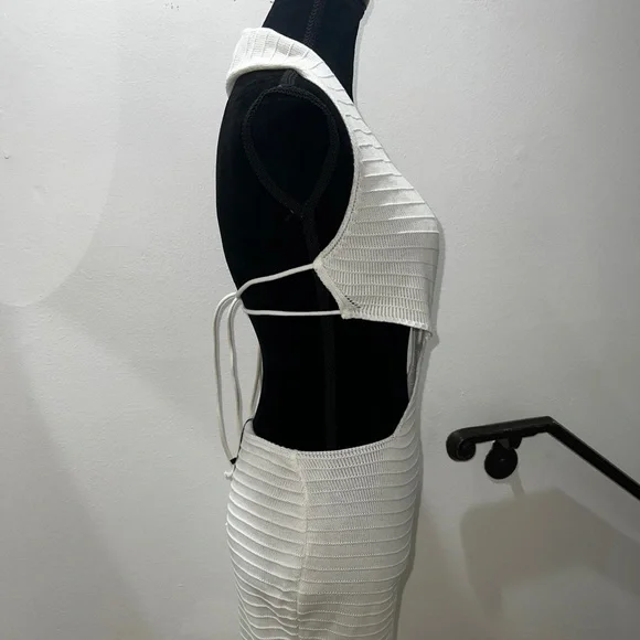 PrettyLittleThing White Cut-Out Maxi Dress - Picture 11 of 12